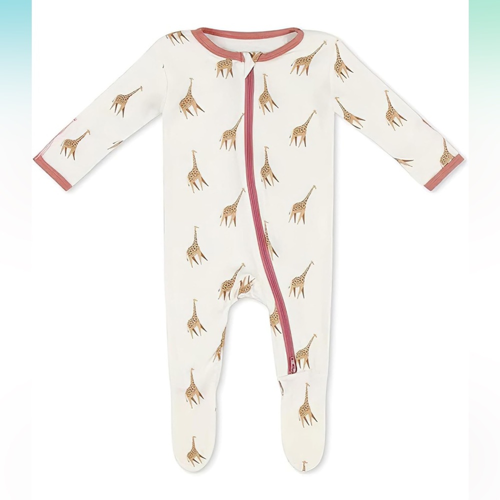 Bamboo Little footie pajamas, Giraffe Print 6-9 months